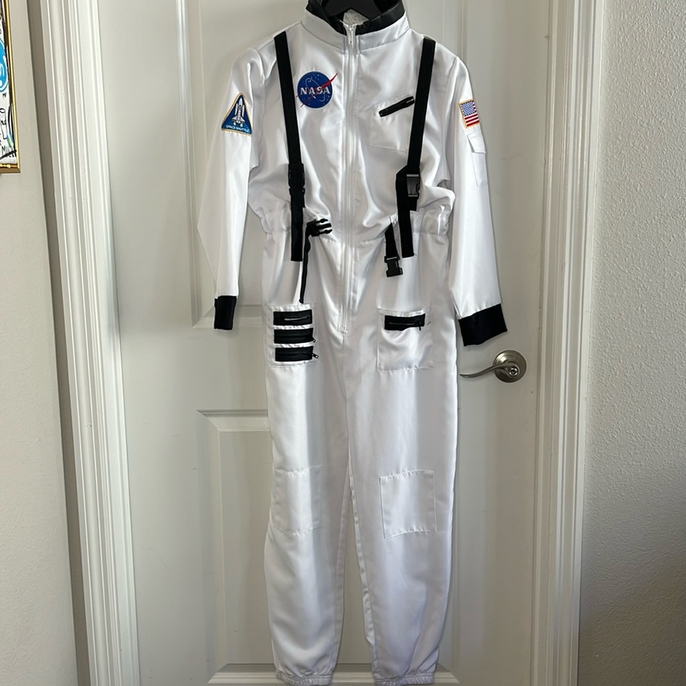 Astronaut costume